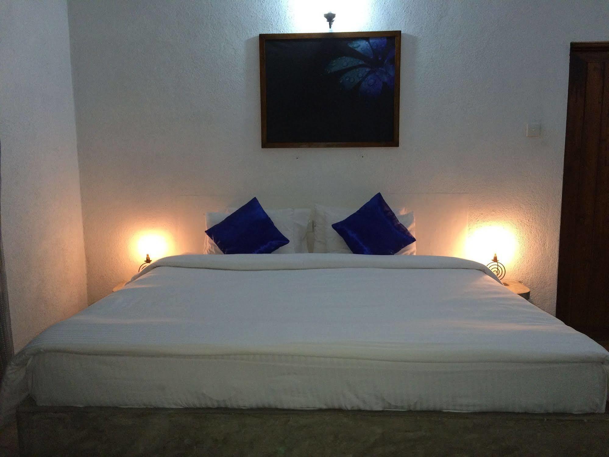 Club Lespri Hotel Palle Deltota Luaran gambar