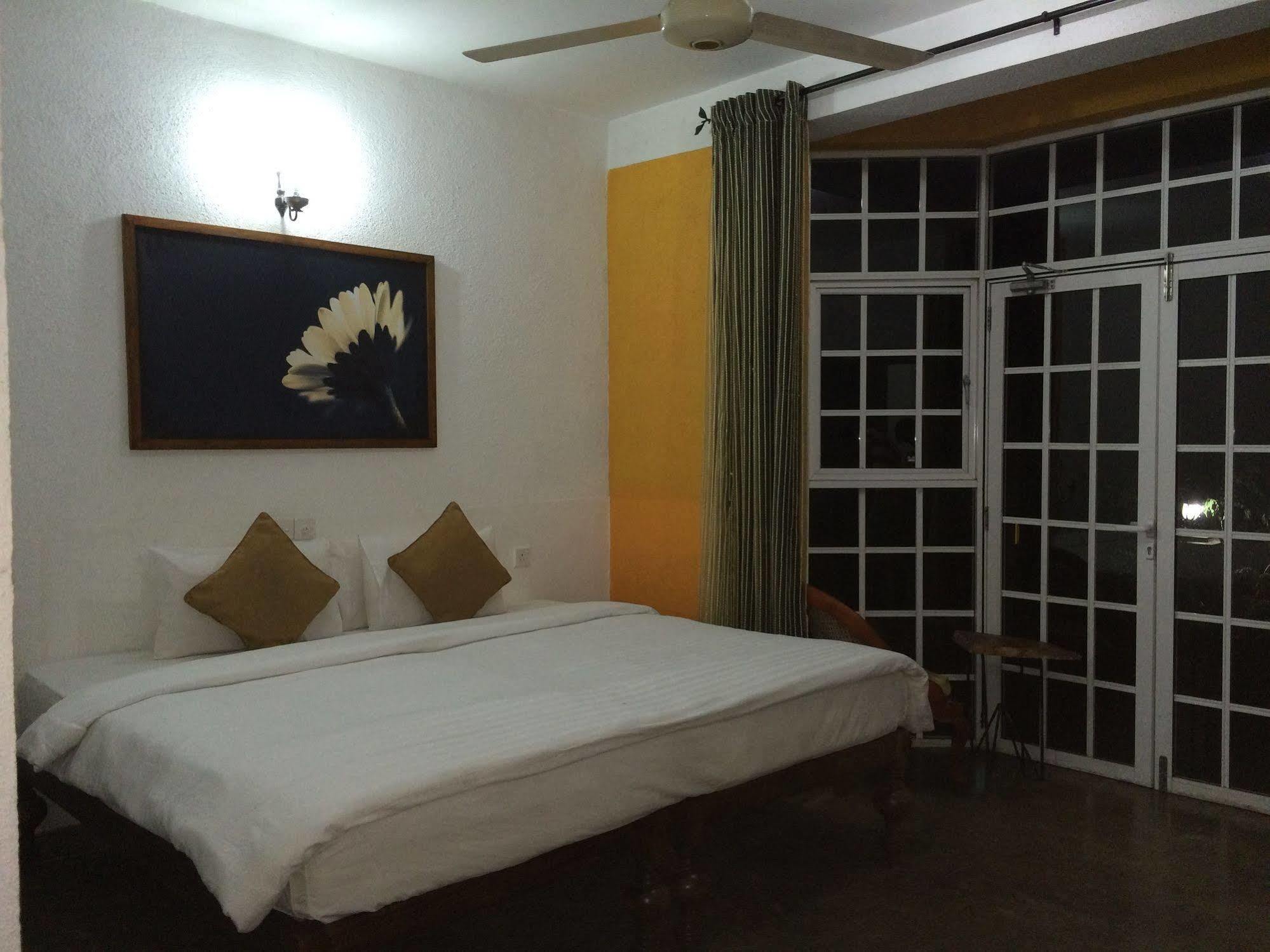 Club Lespri Hotel Palle Deltota Luaran gambar